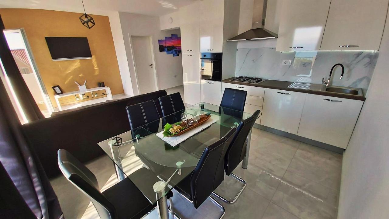 Apartments Zorica Duce Exterior photo